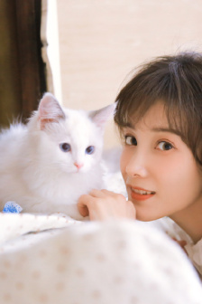 总裁校花赖上我